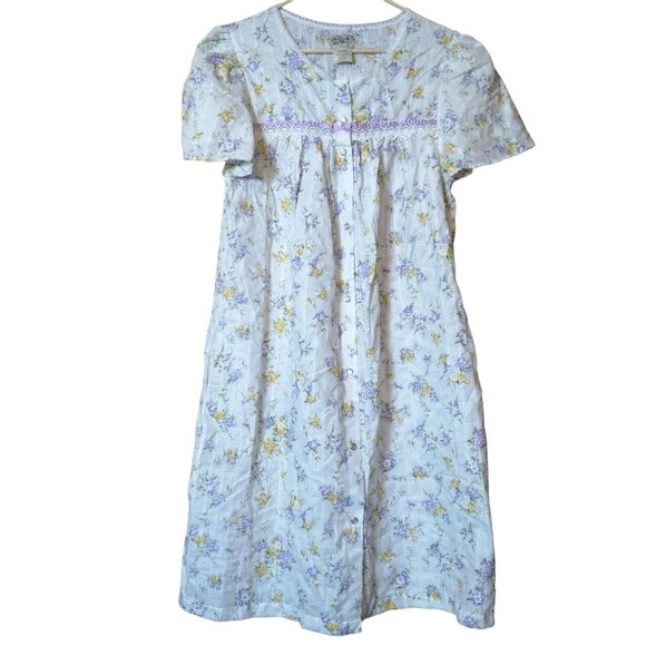 Hampton Intimates Other - Hampton Intimates Women's Medium Floral Snap Front Short Sleeve Robe VTG
